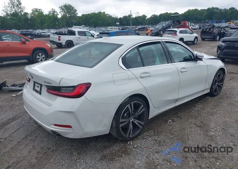 2024 BMW 3 Series 330I xDrive z USA, uszkodzony, nr VIN 3MW89FF05R8D96283